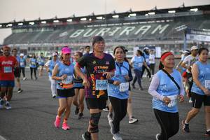 BIB: 
                            <button type="button" onclick="openModal(10465604)" class="btn btn-primary btn-sm float-right btn-popup" data-toggle="modal" data-target=".modal-high-quality">
                        <i class="fas fa-shopping-cart"></i> Add to Cart
                    </button>
                                            <button type="button" onclick="isThisMe(10465604, true)" class="btn btn-success btn-sm float-right btn-popup btn-isme hidden" data-toggle="tooltip" data-placement="bottom" title="นี่คือรูปของคุณใช่ไหม คลิกที่นี่เพื่อเอาเข้าอัลบั้ม">
                        <i class="fas fa-plus"></i> Add to album
                    </button>
                    <button type="button" onclick="isThisMe(10465604, false)" class="btn btn-warning btn-sm float-right btn-popup btn-isnotme hidden">
                        <i class="fas fa-ban"></i> Remove from album
                    </button>